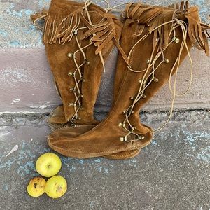 Vintage Brown Leather Lace Up Fringe Moccasin Boots